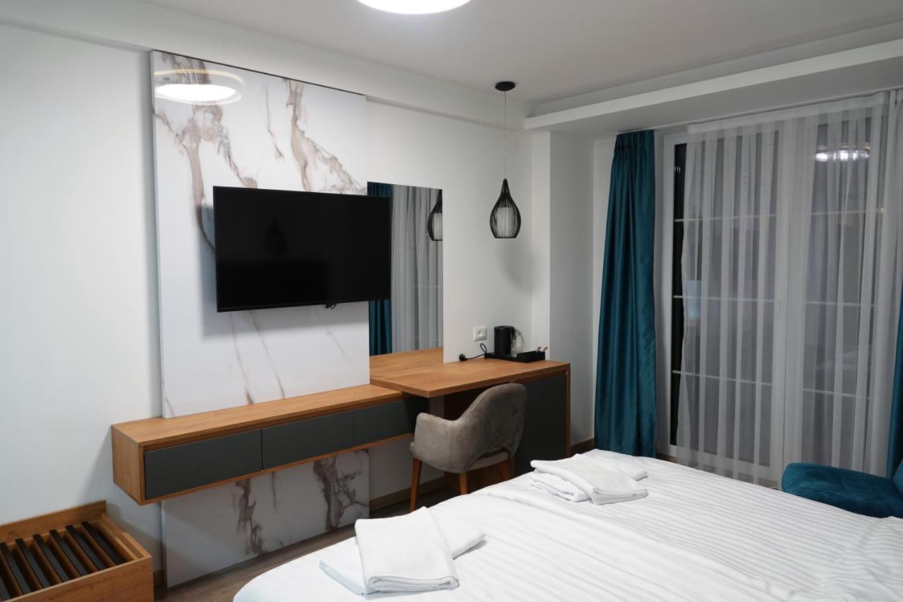 Dishli Hotel & Spa Struga Bagian luar foto