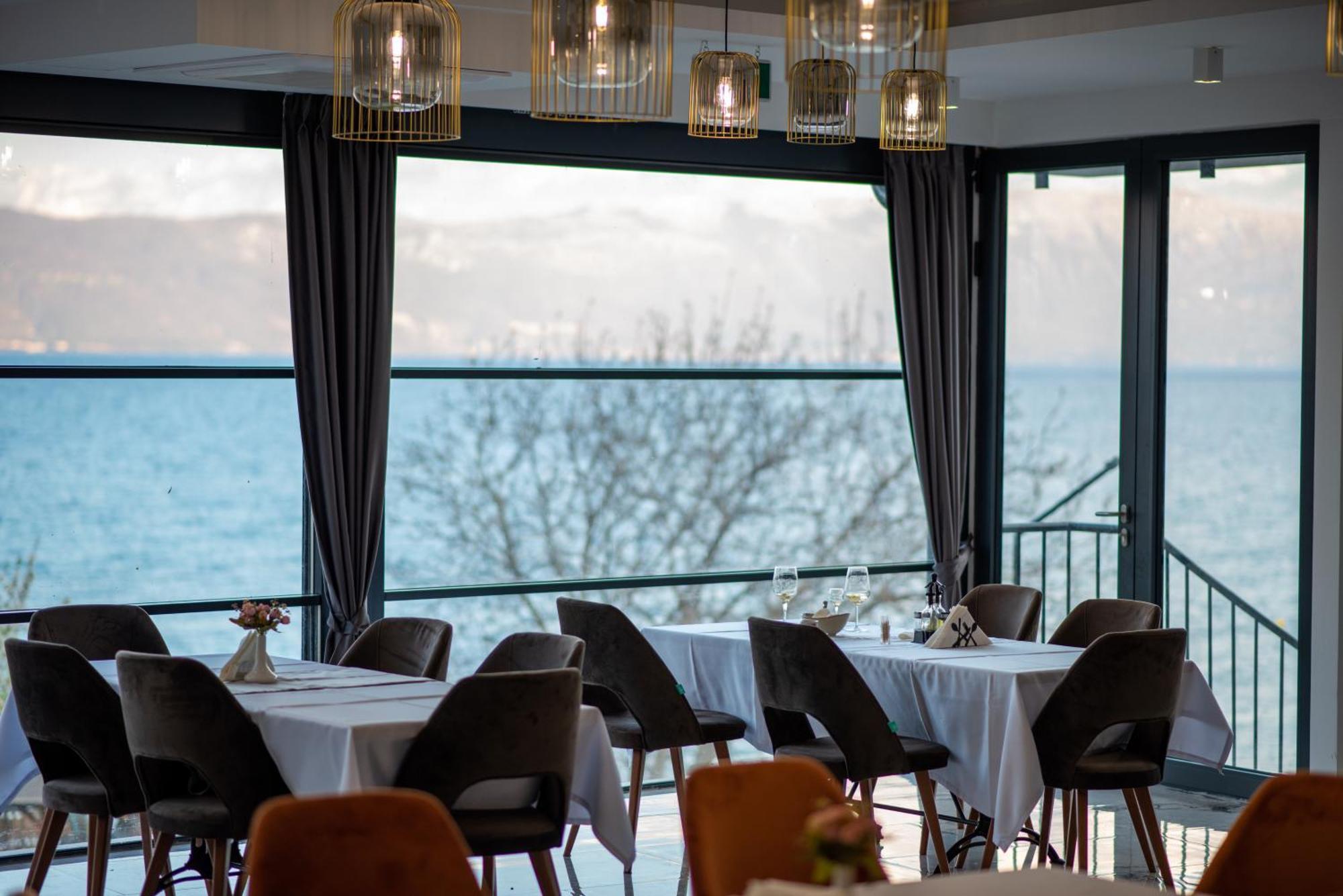 Dishli Hotel & Spa Struga Bagian luar foto