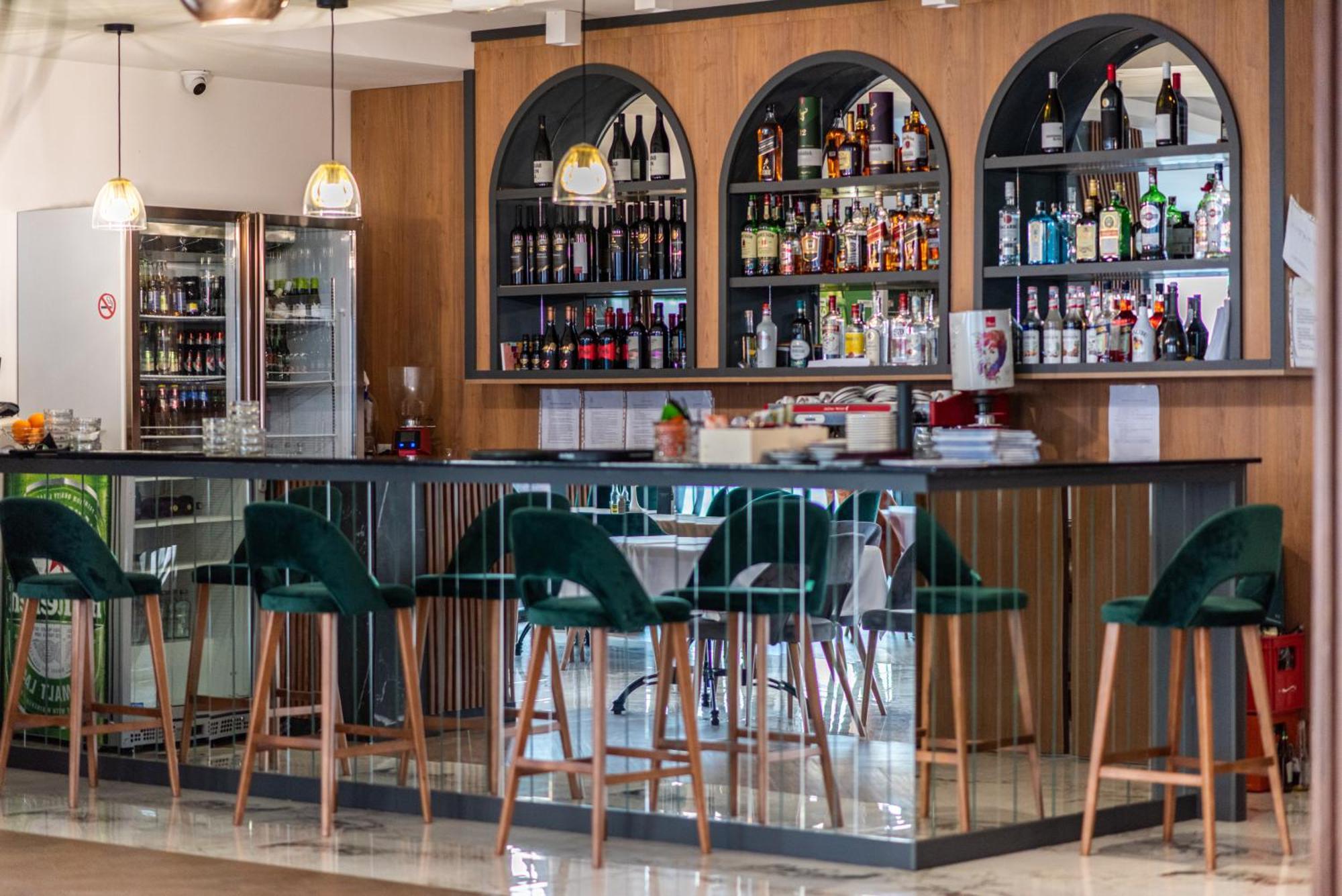 Dishli Hotel & Spa Struga Bagian luar foto