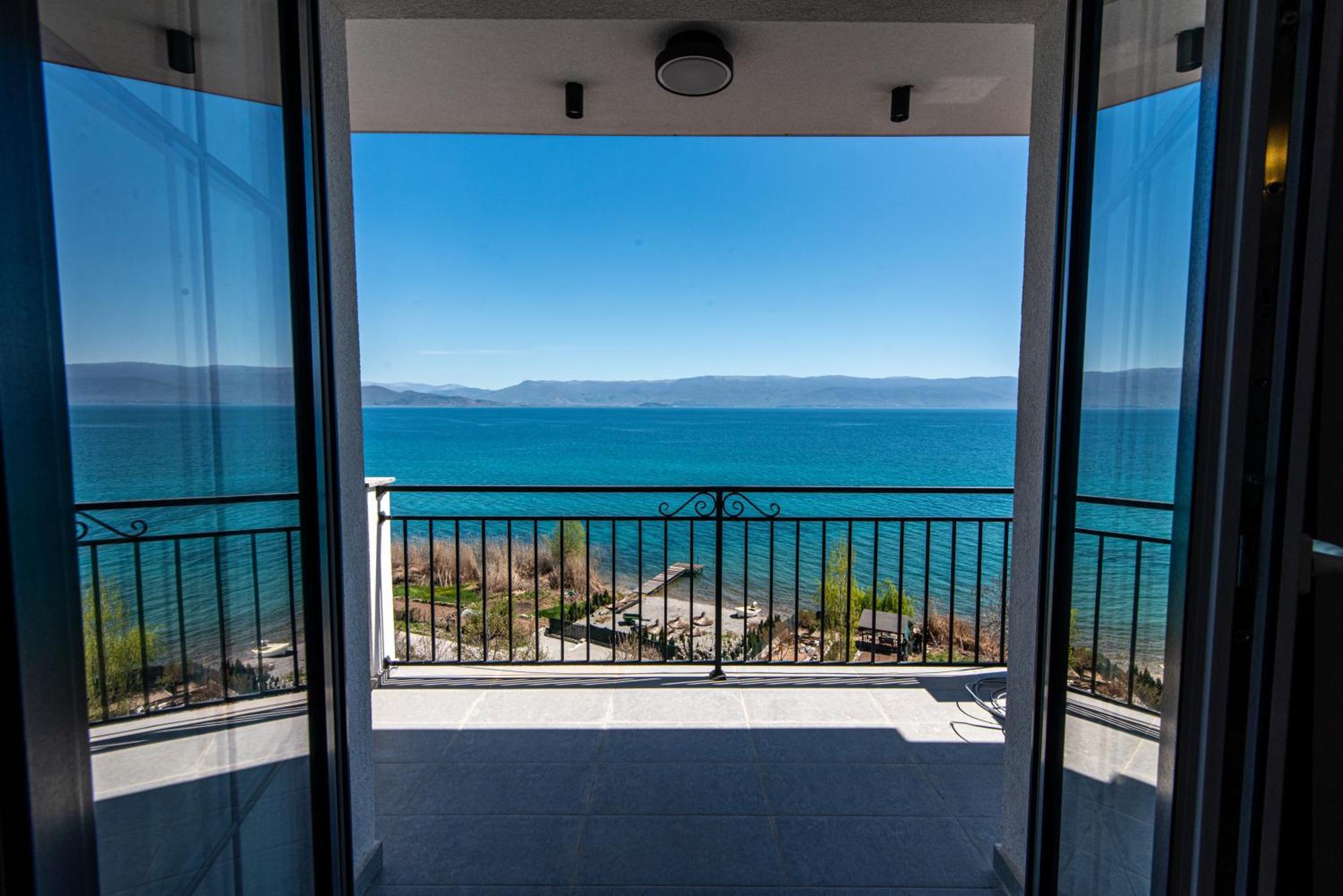 Dishli Hotel & Spa Struga Bagian luar foto