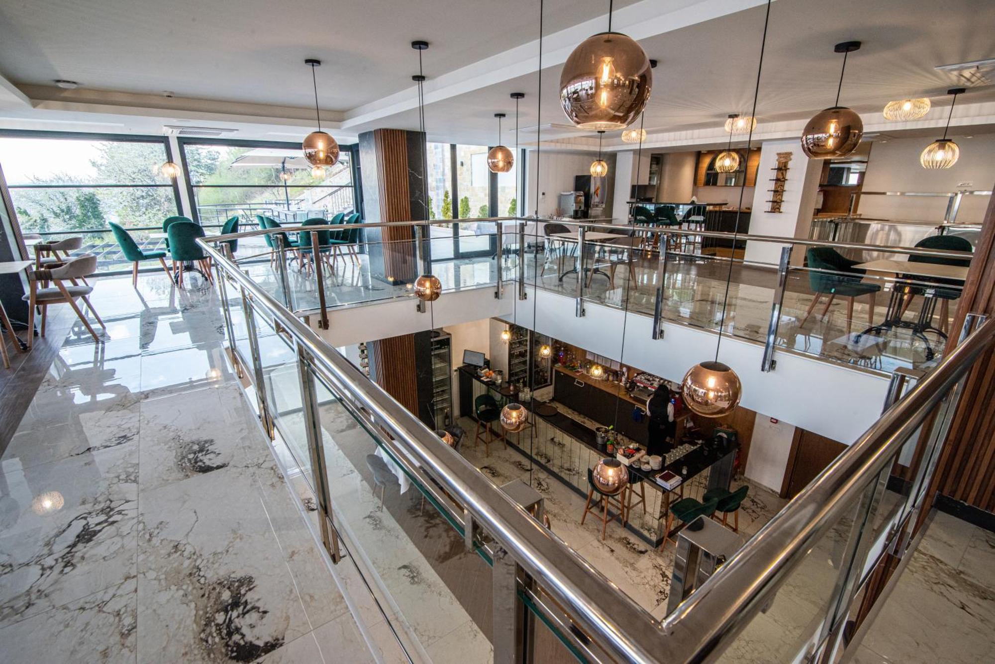 Dishli Hotel & Spa Struga Bagian luar foto