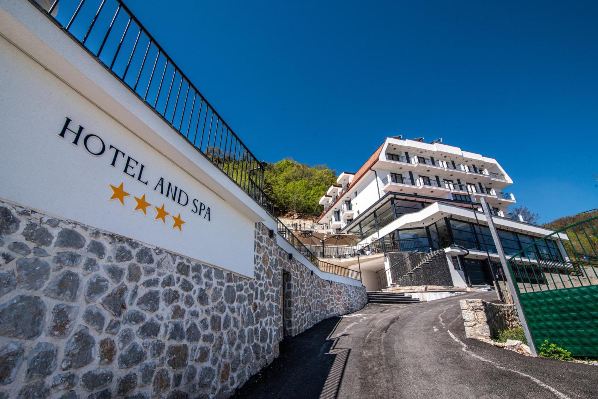 Dishli Hotel & Spa Struga Bagian luar foto