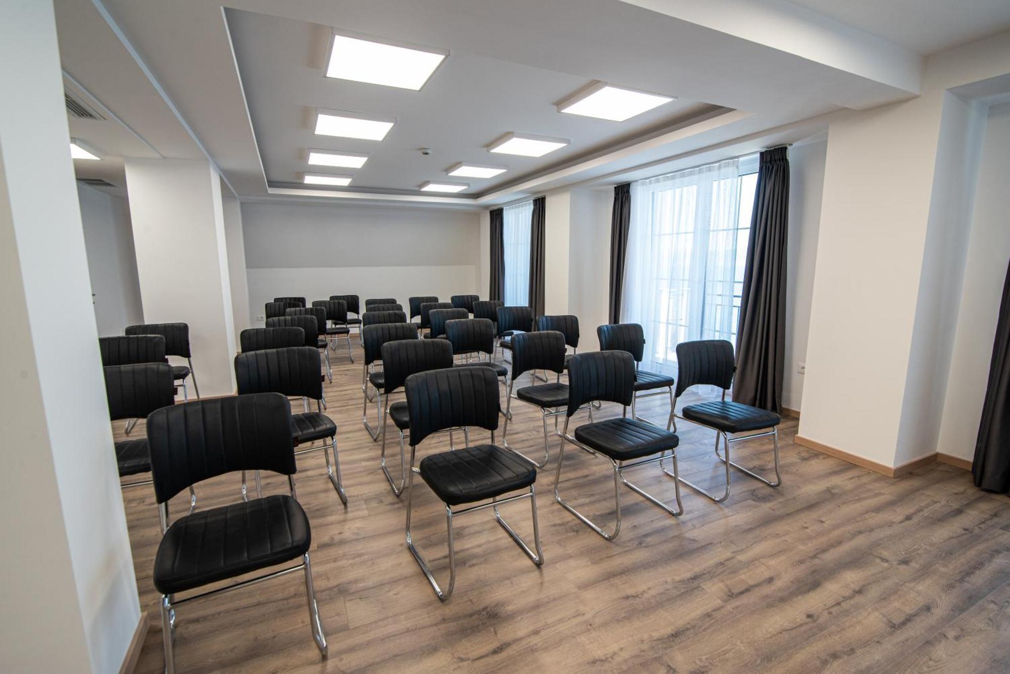 Dishli Hotel & Spa Struga Bagian luar foto