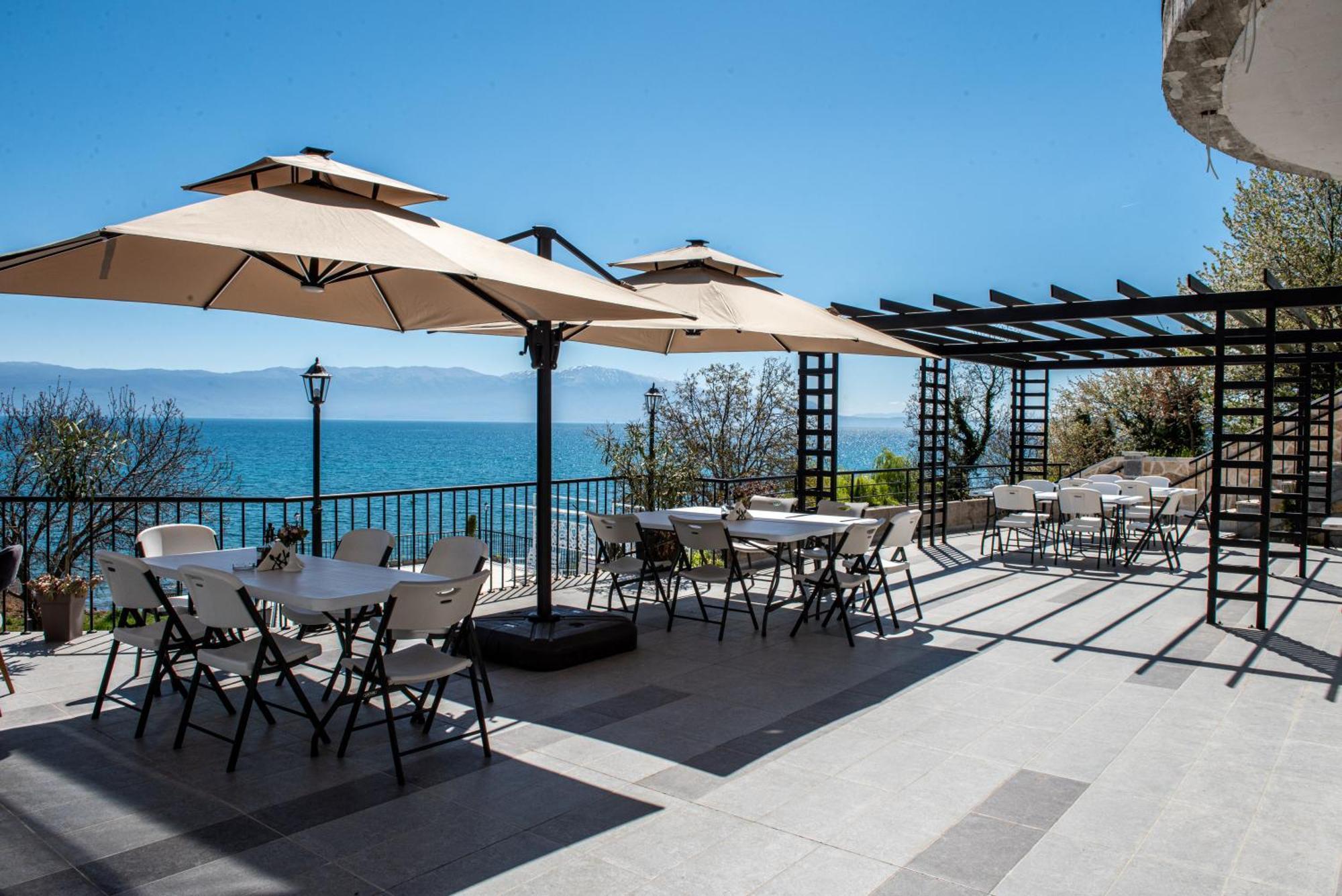 Dishli Hotel & Spa Struga Bagian luar foto